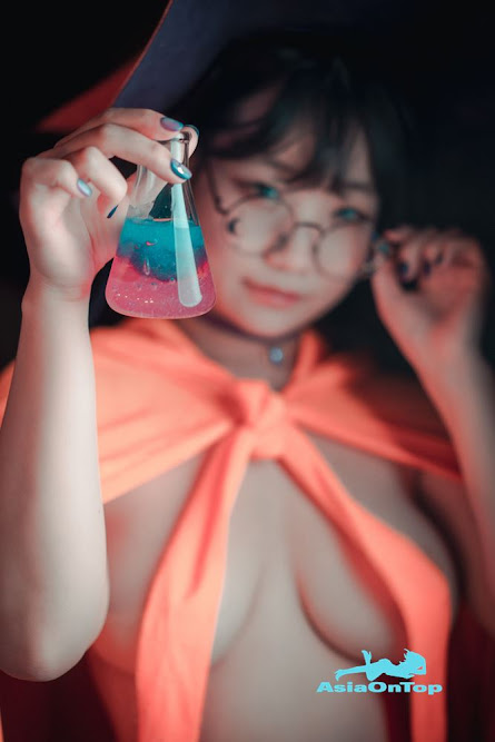 DJAWA Photo – Mimmi (밈미): “Witch’s Witchcraft”