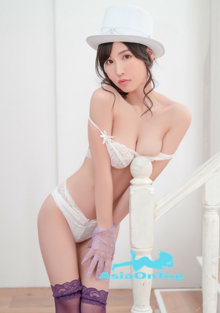 Photobook Momo Sakura 桜空もも Count sheep Nap 2021-10-24