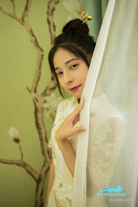 YaLaYi 雅拉伊 Vol 833 – 诗咏