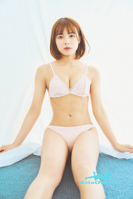 FLASH Photobook 2022-05-13 Amisa Miyazaki 宮崎あみさ Little devil girlfriend 小悪魔な彼女