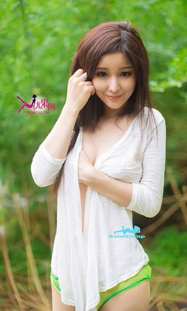 UGirls Number Series – AOT – No 15