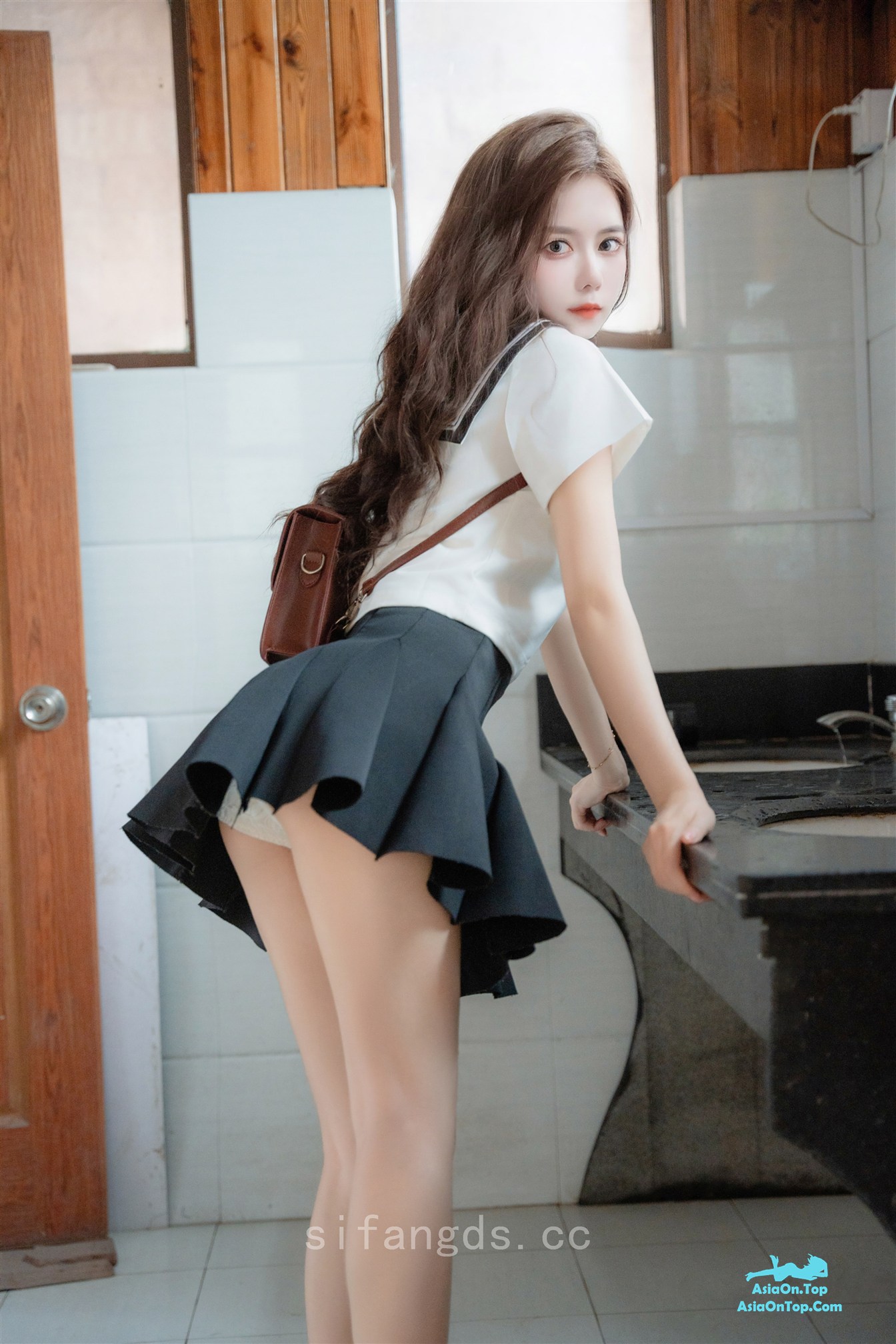 XR Uncensored Pai Huang Gua 拍黄瓜 – R18 秀人网模特 纯真与活力的完美结合 Part01