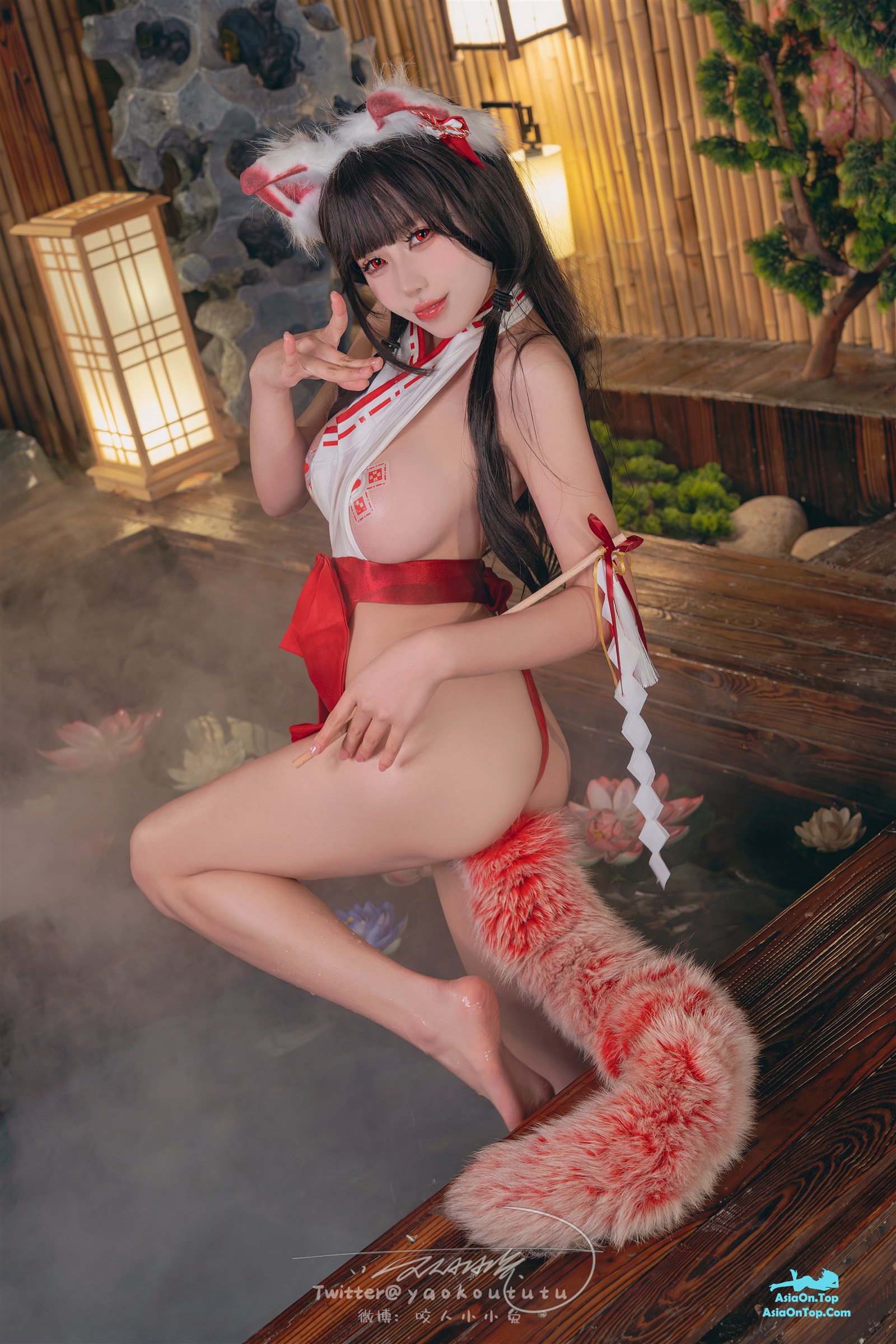 Coser@黏黏团子兔 – 狐之灵梦 Roly Poly