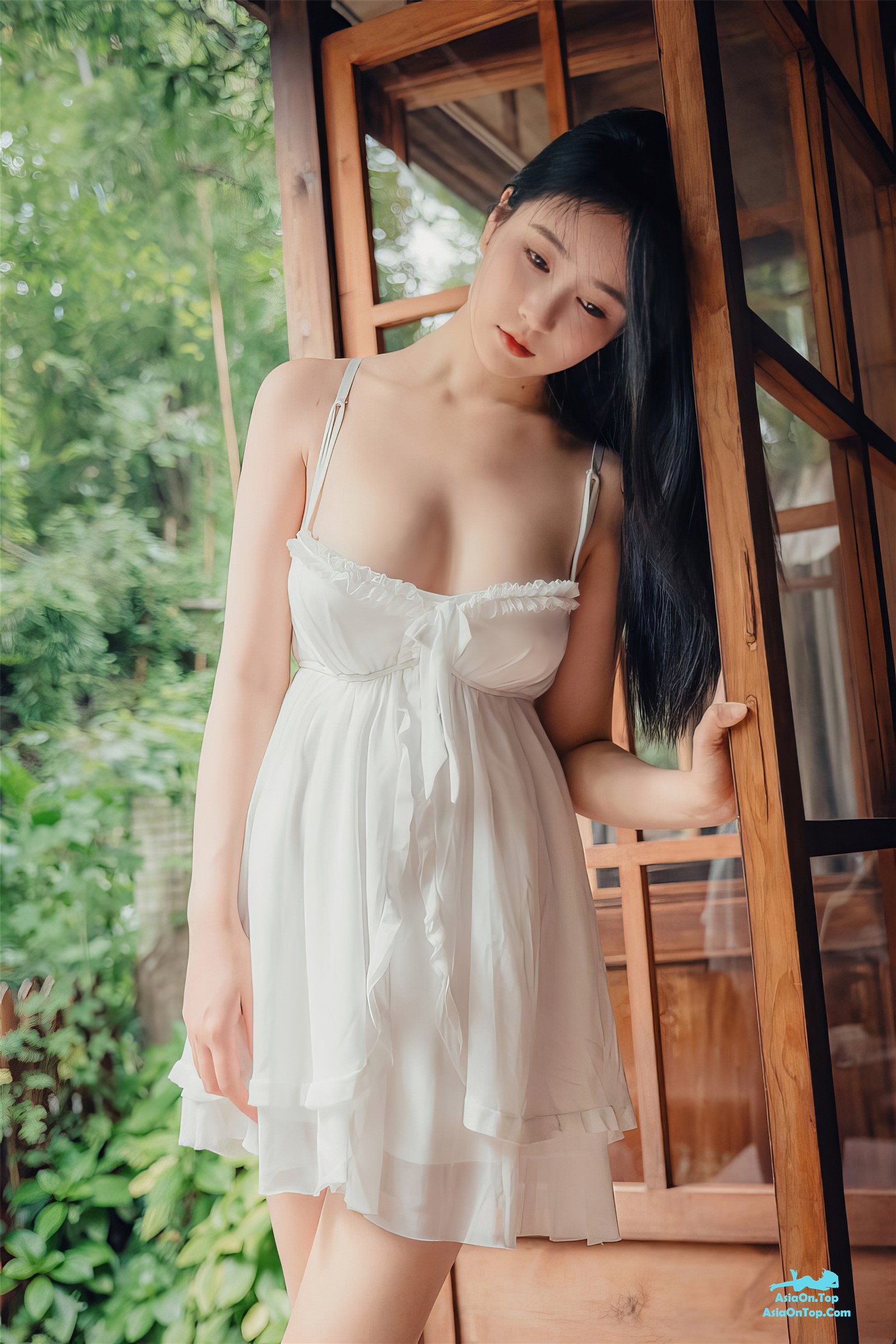 Coser@年年Nnian – 林间小屋