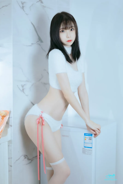 Coser@许岚LAN – 纯欲毛衣 | Coser@Xu Lan – Pure Desire Sweater