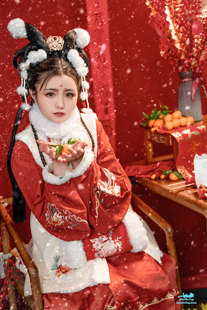 Coser@爆机少女喵小吉 (Nekokoyoshi) – 玉兔迎春+++ | Coser @Nekokoyoshi – Jade Rabbit Welcomes Spring+++