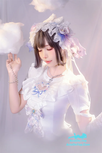 Coser@Ely_eee (ElyEE子) – Cloudy Dreaming 雲朵夢境