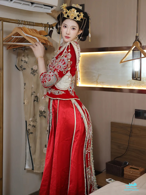 [XR Uncensored] 梨霜儿 – R18 秀人网模特 秀禾服 | [XR Uncensored] Li Shuang’er – R18 Xiuren Model Xiuhe Dress
