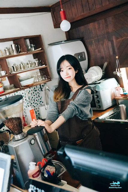 [Loozy] Bambi (밤비) – Cafe Alba (Update HQ)