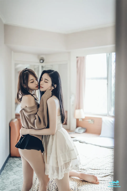 [JVID] 辰辰 & 妍妍 Angel – 我的大小女友-情人节带两位女友开房间-超超透上衣透明内裤