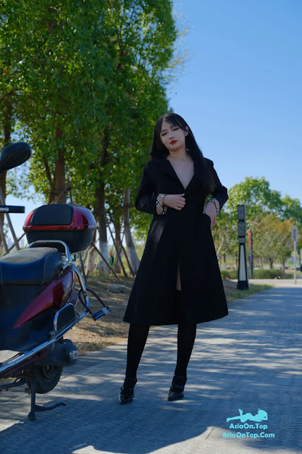 [Private Photoshoot] 小泽 – 黑丝御姐 户外露出 | [Private Photoshoot] Xiaoze – Black Stocking Big Sis Outdoor Exposure