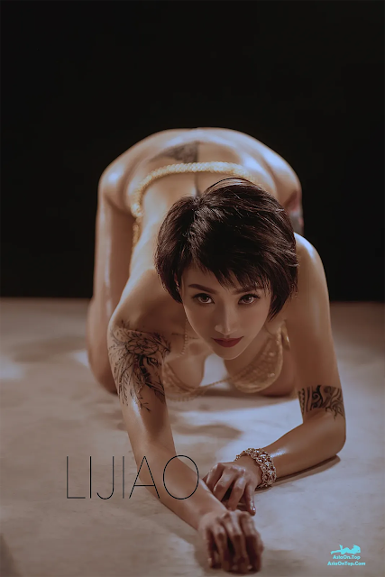 LIJIAO李娇 Vol.008 – 情色唯美露脸极品女体艺术私拍 | LIJIAO Li Jiao Vol.008 – Erotic Nude Female Body Art Photography: A Beautiful Showcase