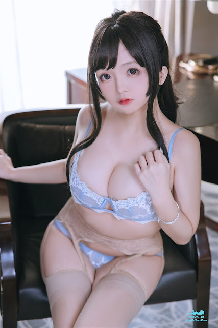 Coser@日奈娇 – 私人秘书