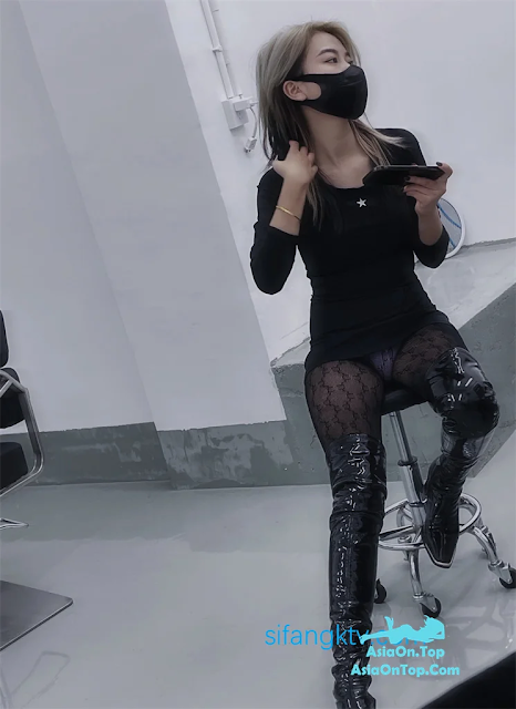 美杜莎Serena – 性感網紅妹❤️大尺度私拍(長舌深喉口爆+浴室後入) | Medusa Serena – Sexy Internet Celebrity Girl❤️High-Explicit Private Footage(Long-Tongue Deep-Throat Mouth Climax + Doggy Style in the Bathroom)