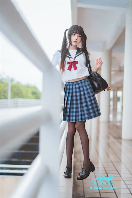 Coser@桜桃喵 – 雨恋 | Coser@Cherry Miao – Rain Love