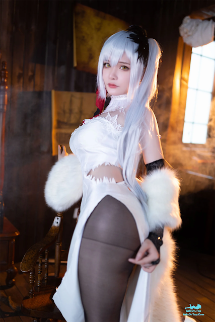 Coser@前羽_rr – 碧蓝航线 德雷克 | Coser@Zennanrr – Blue Archive Drake
