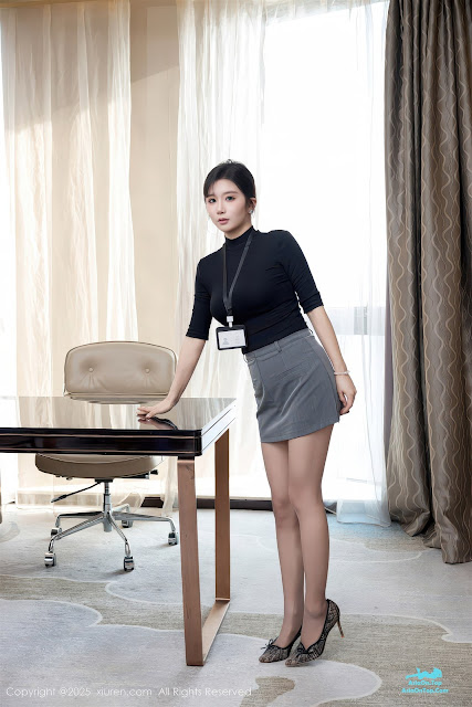 [Xiuren秀人网]2025.12.19 NO.11130 小肉肉咪[71+1P／814MB]