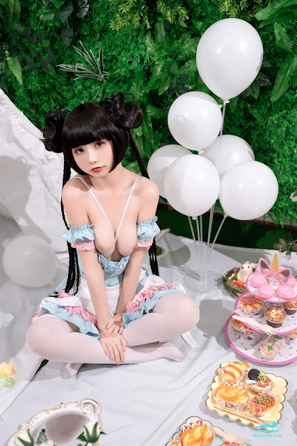 Coser@爆机少女喵小吉 (Nekokoyoshi) – 小吉的快乐野餐 | Coser @Nekokoyoshi (Baoji Shaonü Miaoxiaoji) – Xiaoji’s Happy Picnic