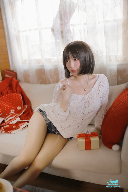 Coser@Tina很妖孽呀 温柔短发妹妹 | Coser@Tina is So Seductive, Gentle Short-Haired Girl