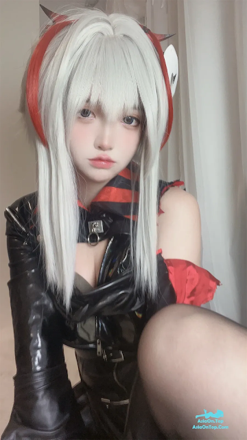 Coser@疯猫ss – 明日方舟 W | Coser@Mad Cat SS -明日方舟 W