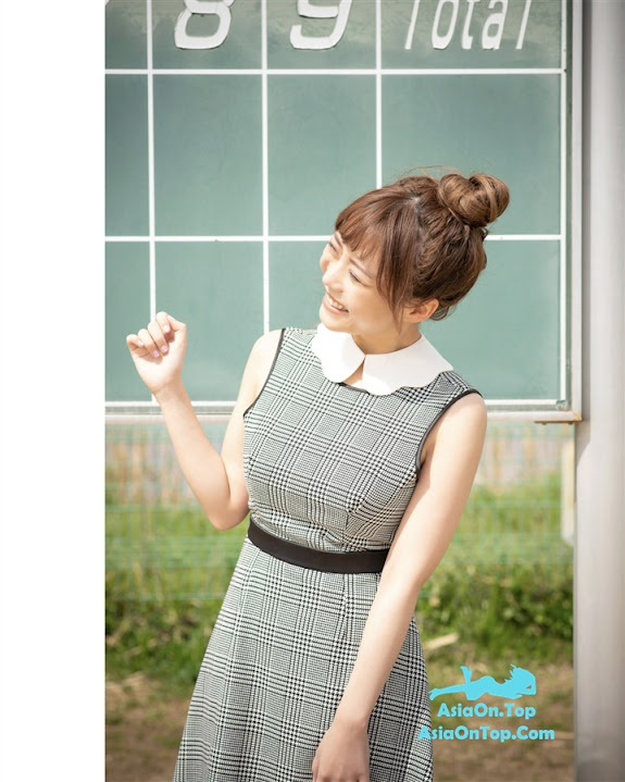 Tomiyasu Reona 冨安れおな – Peeping at the Girl Next Door