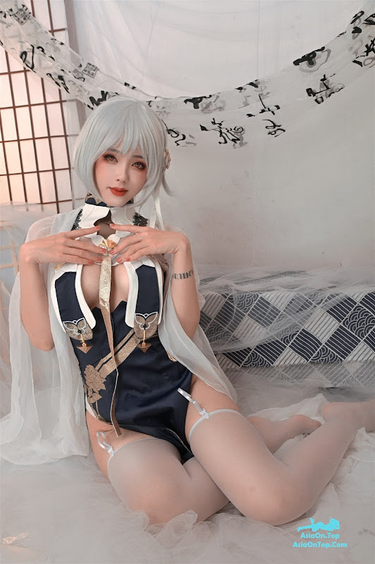 Coser@钛合金TiTi – 天狼星旗袍