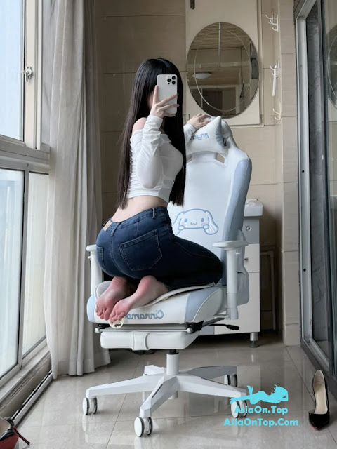 Coser@不可爱羚 – 牛仔裤 | Coser@Unlovely Deer – Jeans