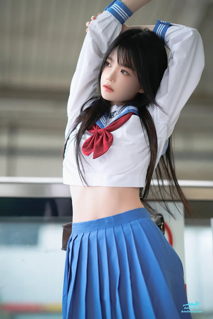 Coser@桜桃喵 – 地铁JK | Coser@Sakura Peach Meow – Subway JK