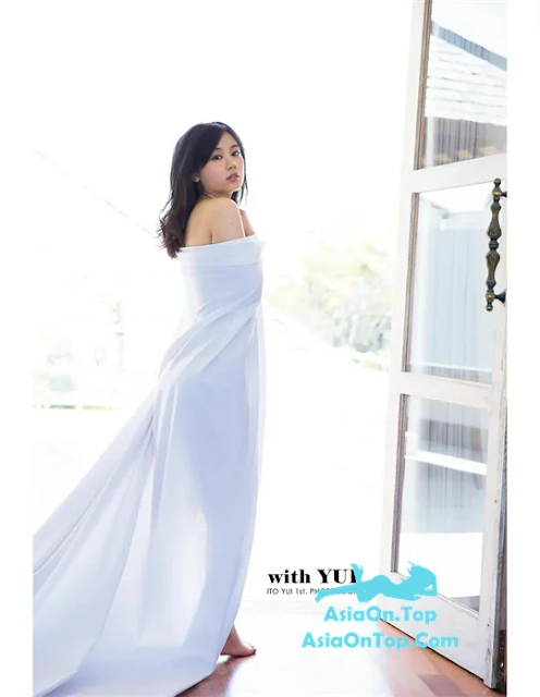 Yui Ito (伊藤優衣) – With YUI
