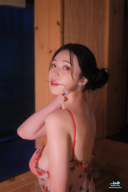 Yeon Woo (연우) – Heat